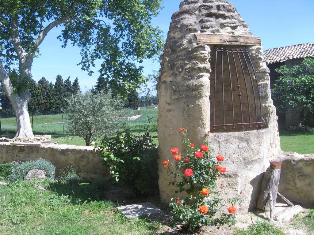 Mas Du Puits Bed & Breakfast Courthezon Luaran gambar